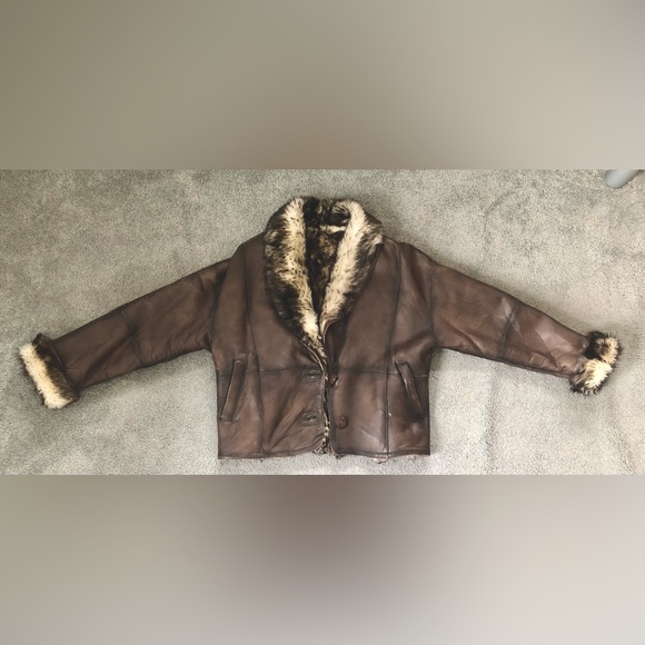 New Vintage European 90s Y2K brown leather shearling crop short jacket S Small - Picture 4 of 11